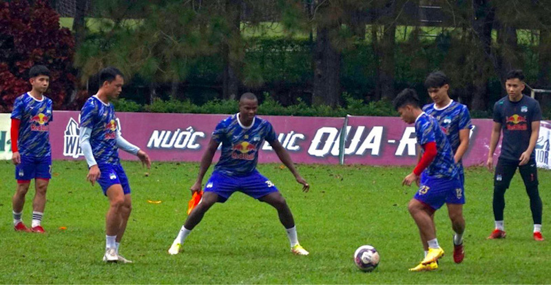 Buổi tập của Hoàng Anh Gia Lai trước trận bán kết Cúp quốc gia với Hà Nội